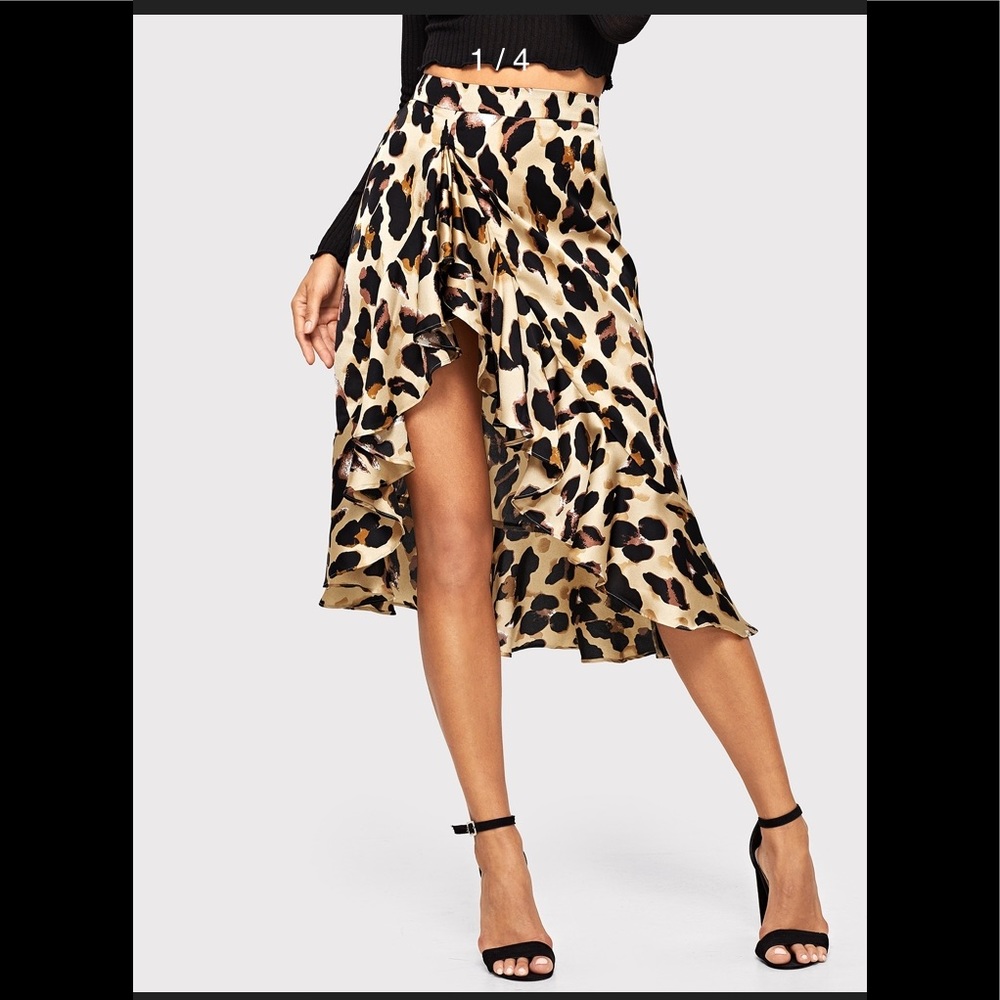 Beautiful Ruffle Hem Leopard Print Skirt!!!